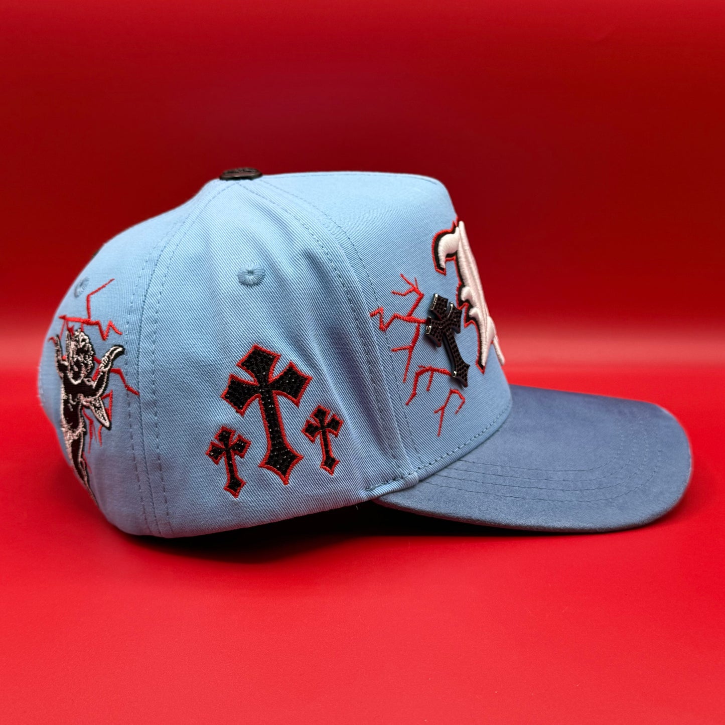 LA BLUE