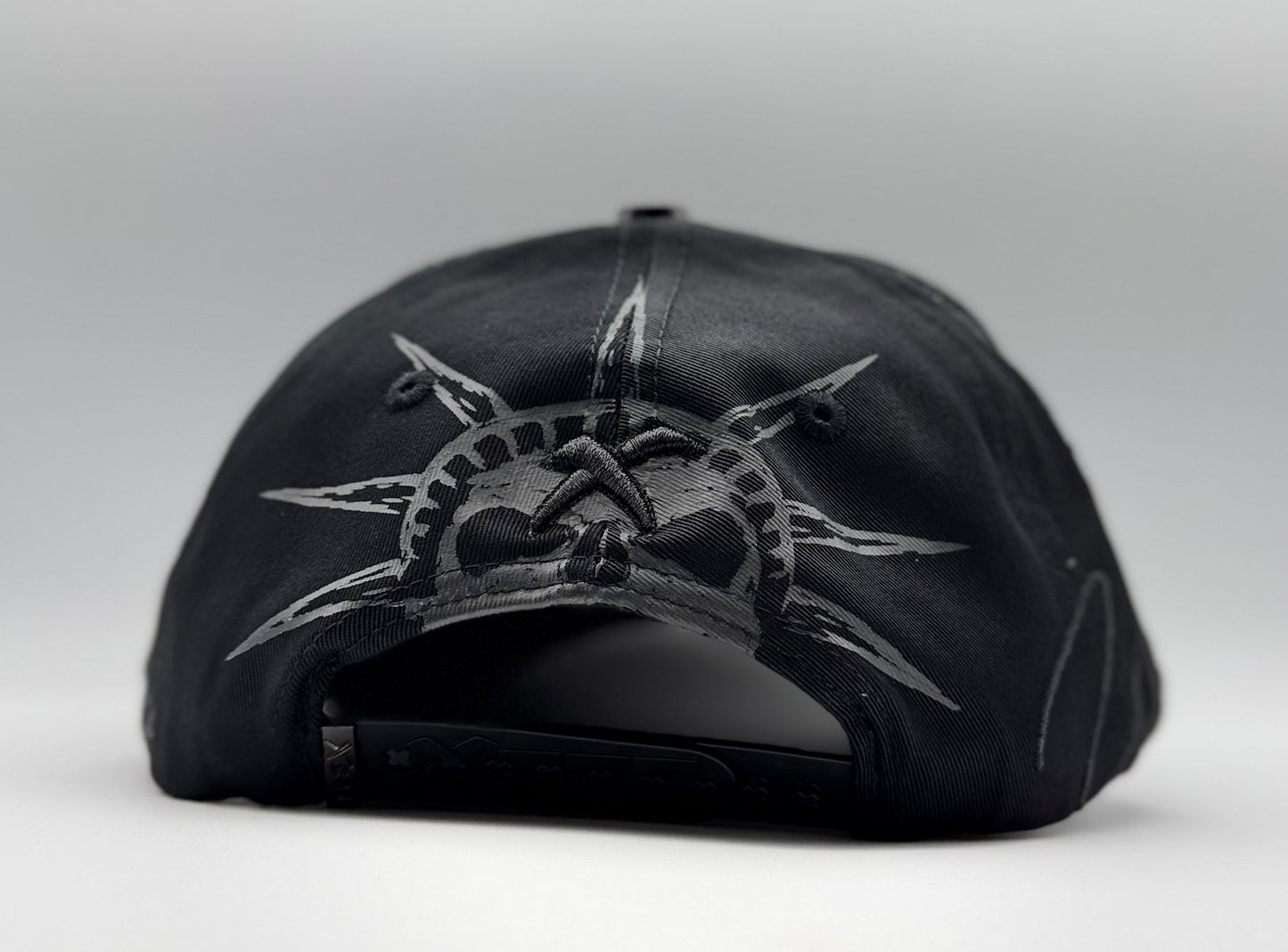 NY CRUCES ALL BLACK CRYSTALS